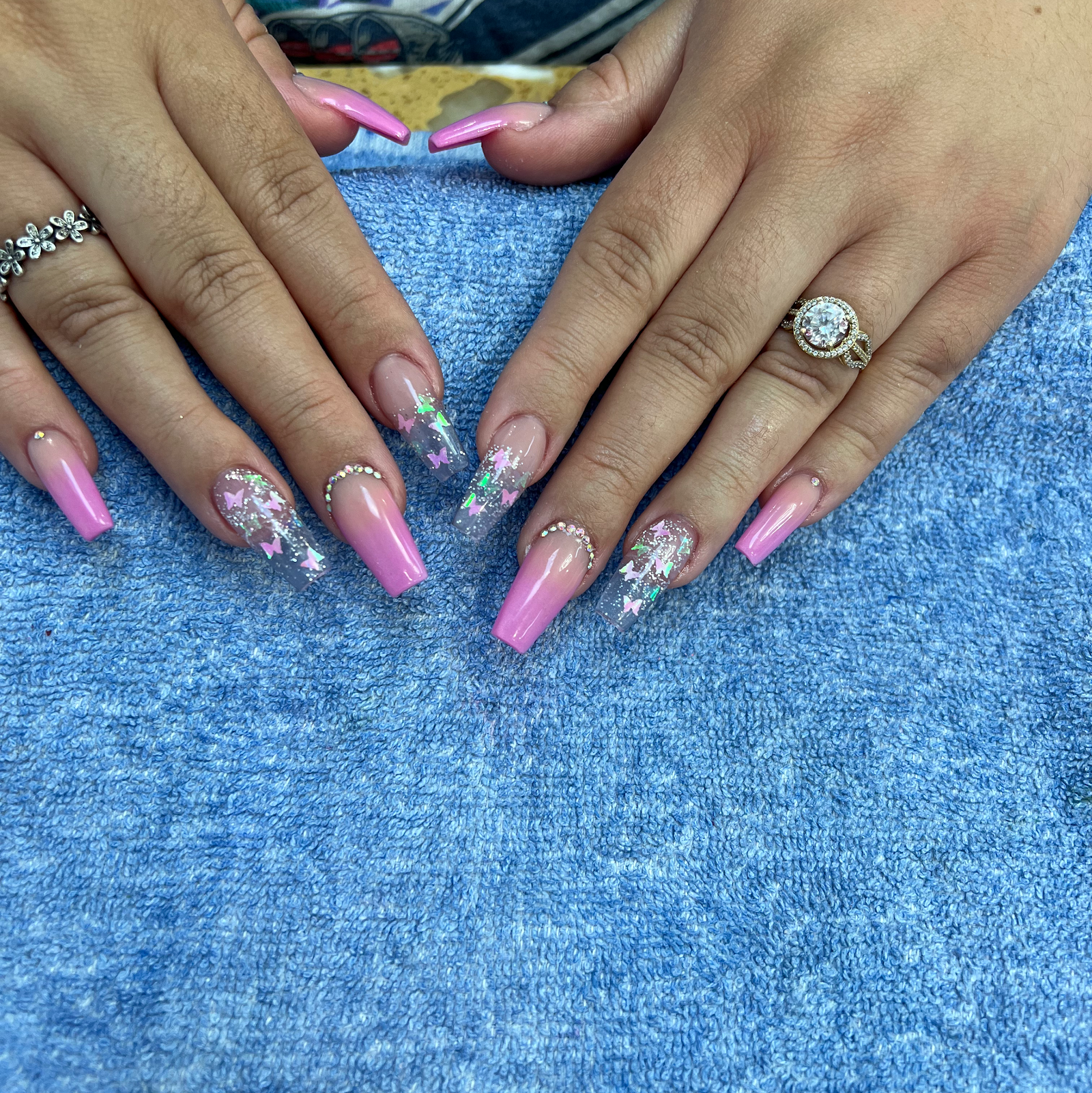Essence Nail Spa nail photo 3